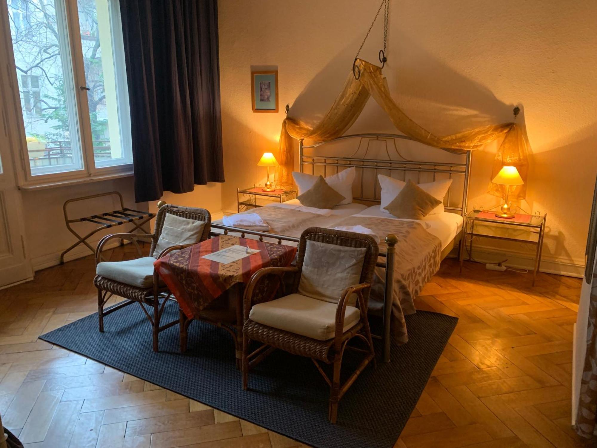 Hotel Pension Senta - Berlin — Photos 1